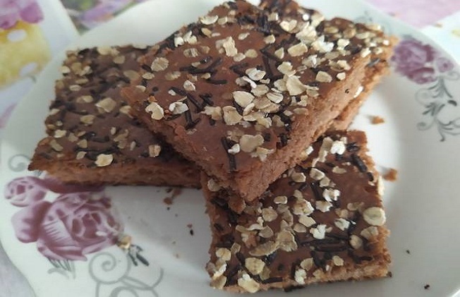 3 وصفات لطريقة عمل كيكة فلان كراميل سريعة ولذيذة وسهلة