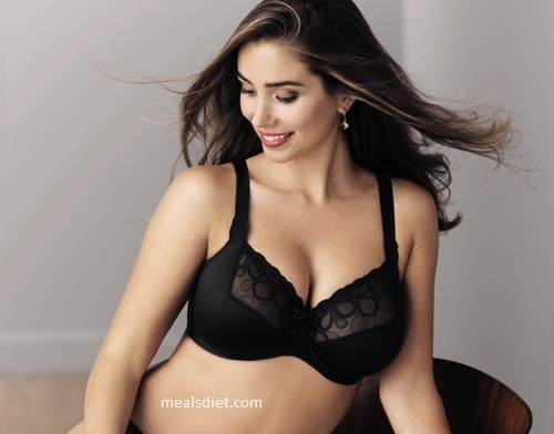 زيادة حجم الثدي فيما يلي 4 أنماط مختلفة من حمالات الصدر يمكن أن تجعل صدرك يبدو أكبر